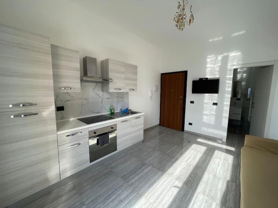 Winter Apartment Vado Ligure Exterior photo