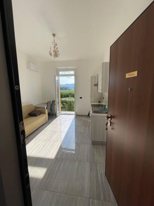 Winter Apartment Vado Ligure Exterior photo